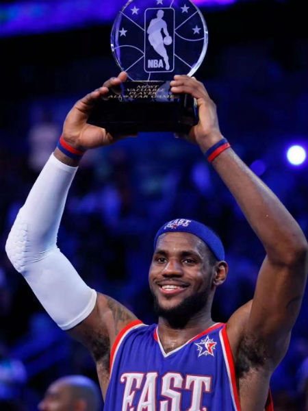 姆斯獲得全明星MVP