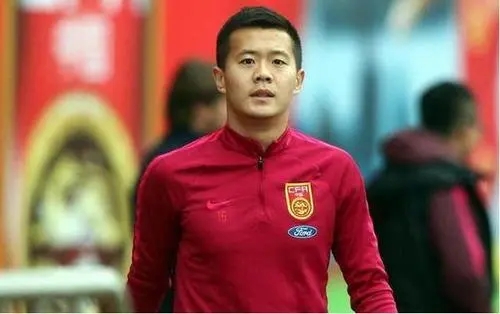 黃博文目前效力于廣州恒大