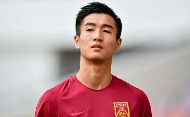 這也提醒中國球員要把國家隊放在第一位
