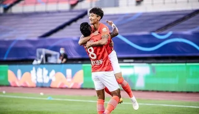 恒大2-0戰勝申花