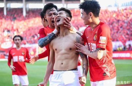 韋世豪進球慶祝
