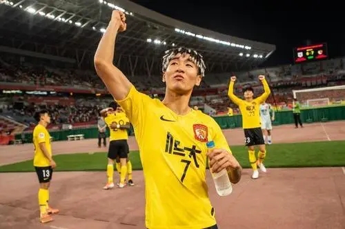 韋世豪是中國非常出色的足球運動員