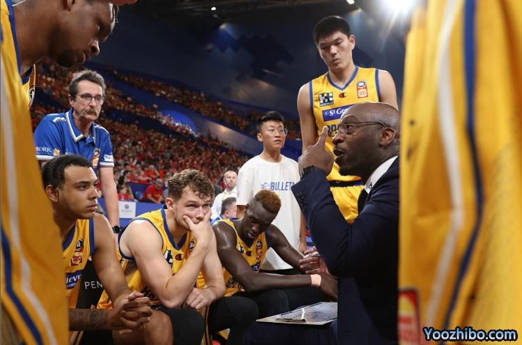 國王71-69絕殺子彈 劉傳興未登場 庫克斯15+13 馬丁17+9